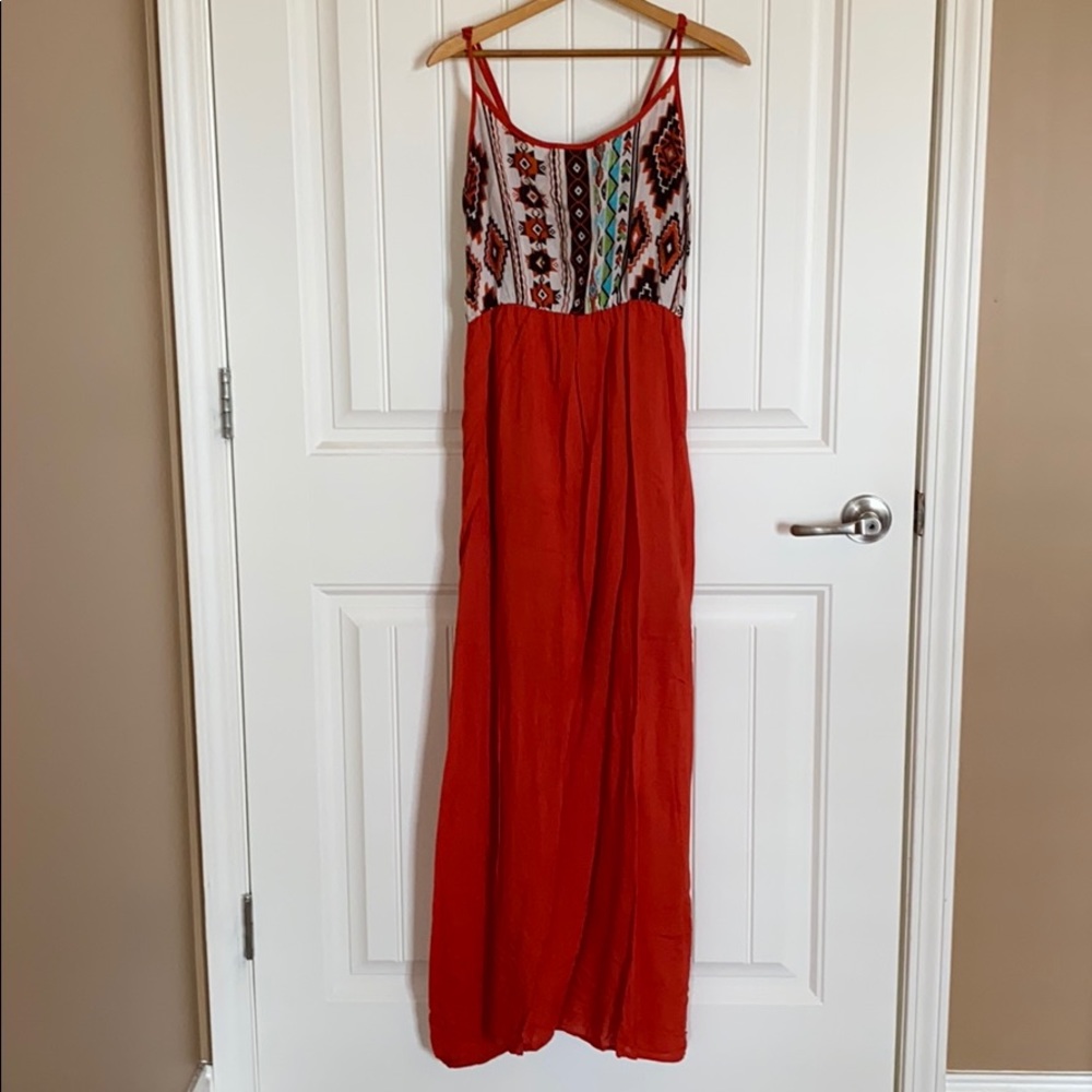 🟣3 for $25🟣 Aztec maxi dress